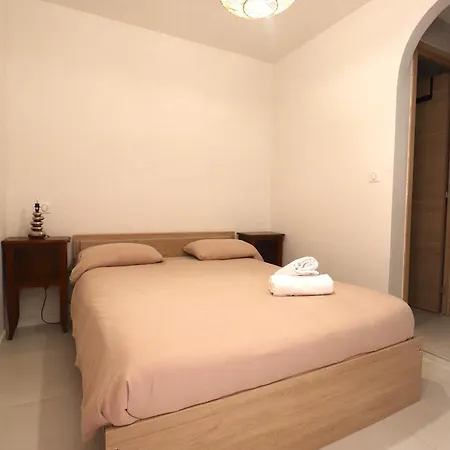 Le Finosello - T2 Cosy Sur Avec Clim, Wifi & Parking - Proche Port & Aeroport Аяччо